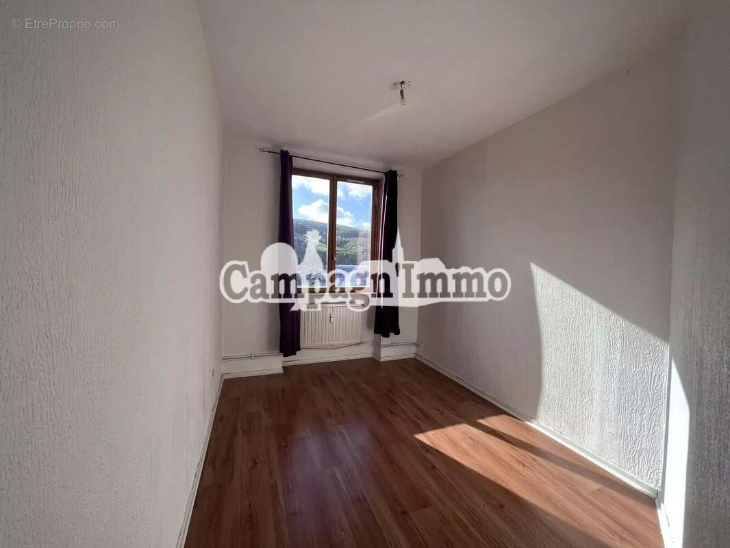 Appartement à PONTCHARRA-SUR-TURDINE