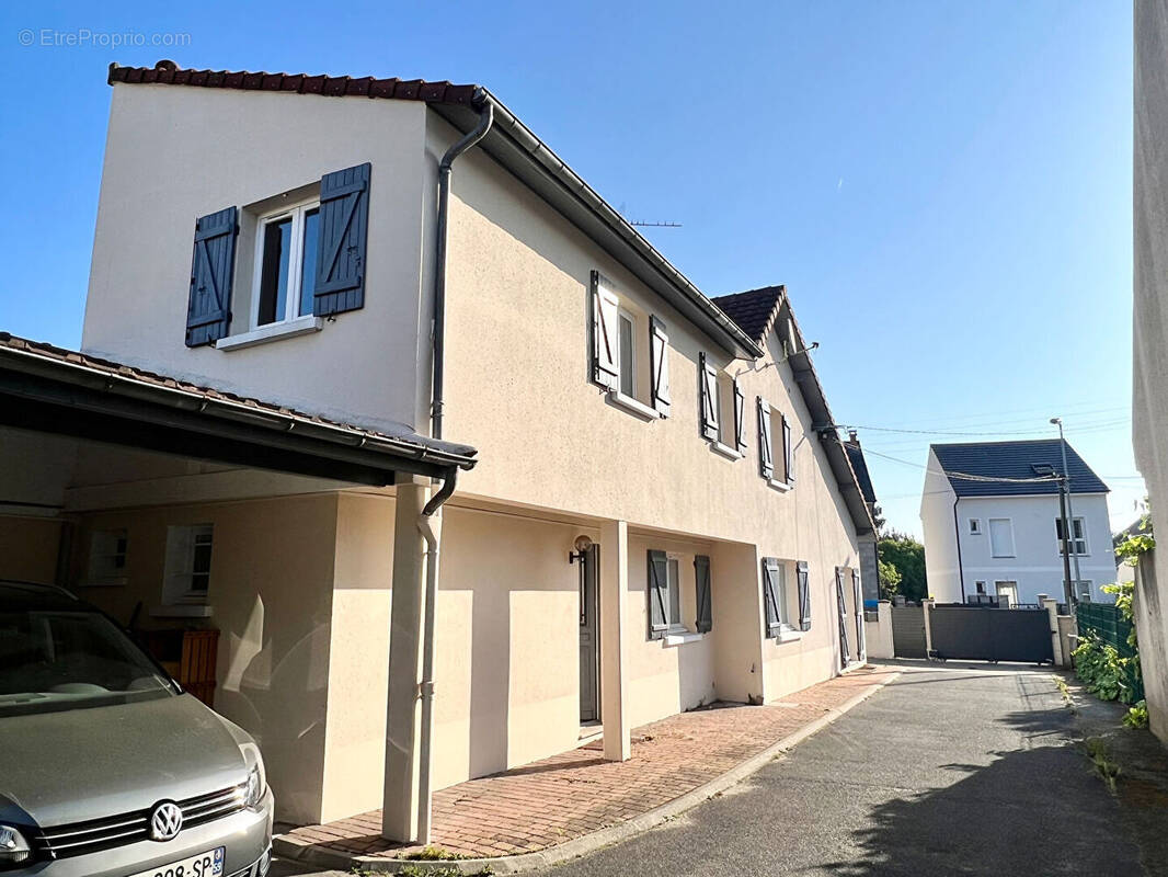 Maison à HOUILLES