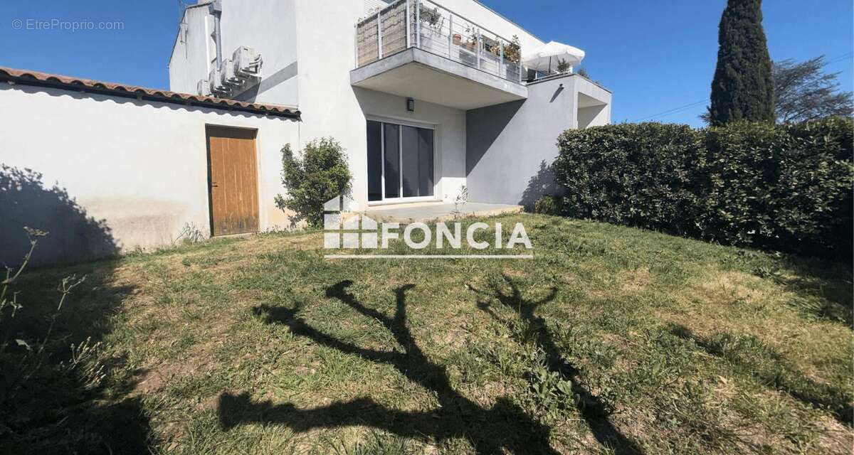 Appartement à LE CANNET-DES-MAURES