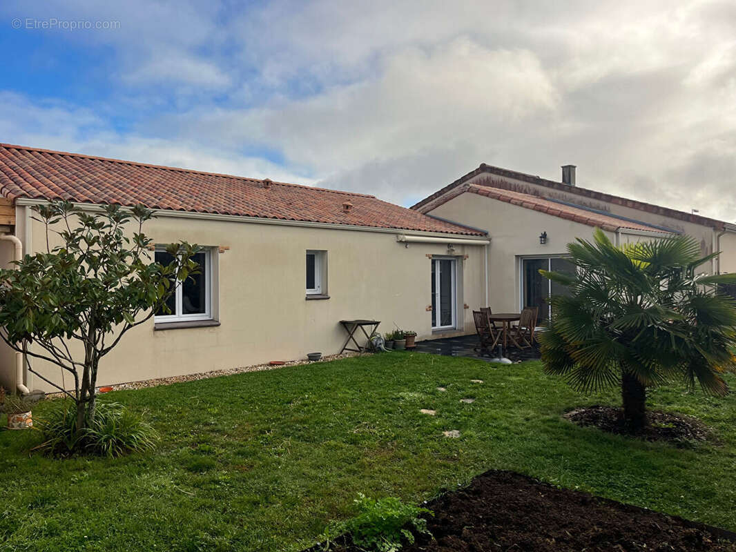 Maison à LANDEMONT