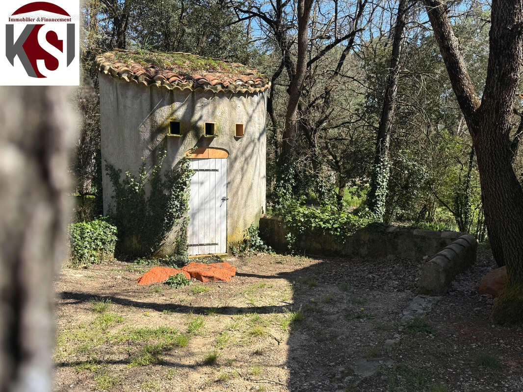 Maison à SAINT-MAXIMIN-LA-SAINTE-BAUME