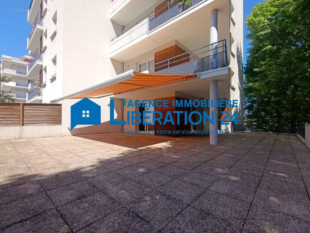 Appartement à SAINT-ETIENNE