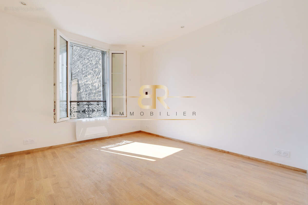 Appartement à CLICHY