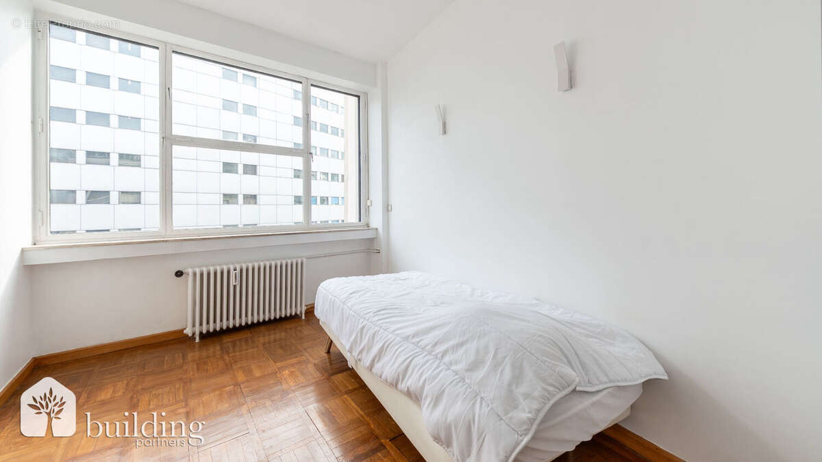 Paris 16ème- Maison de la Radio - 4 Pièces - 90m² - photo 7