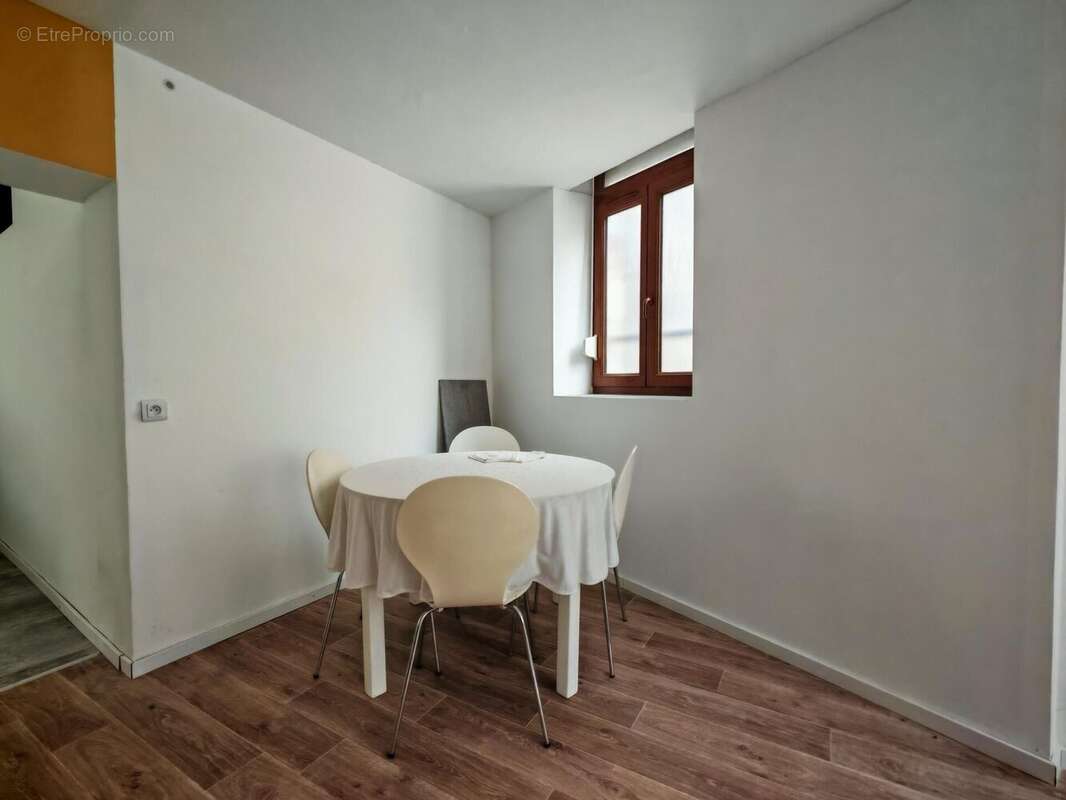 Photo 3 - Appartement à AVESNES-SUR-HELPE