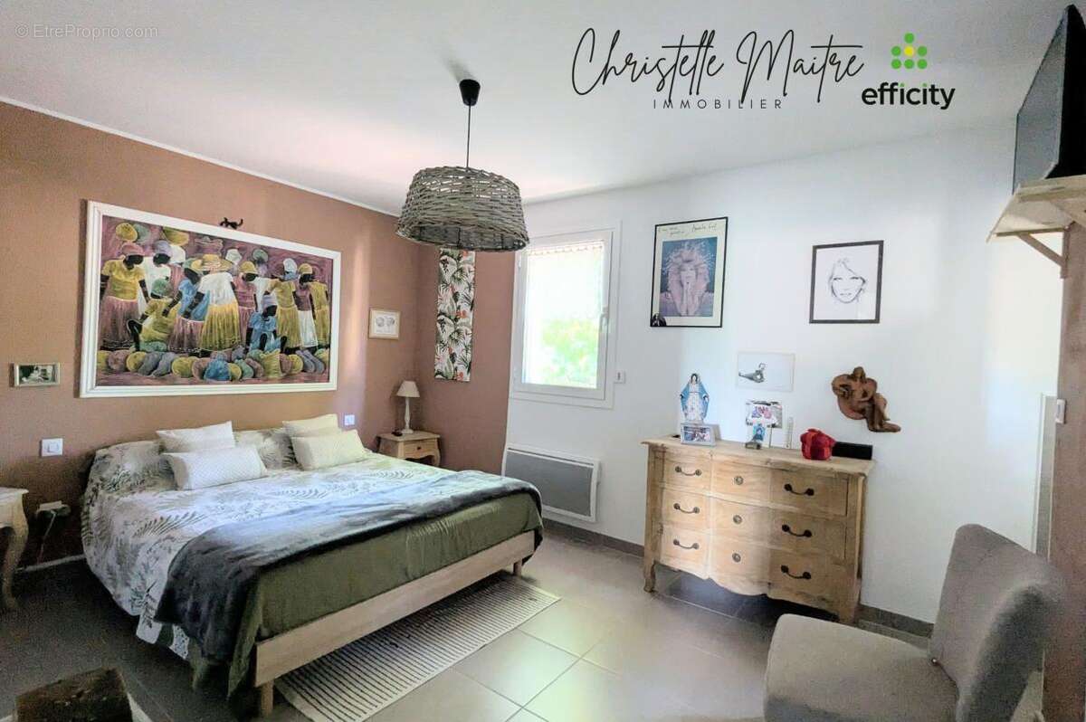 Maison 102 m² à Saint-Martin-De-Crau  - photo 14