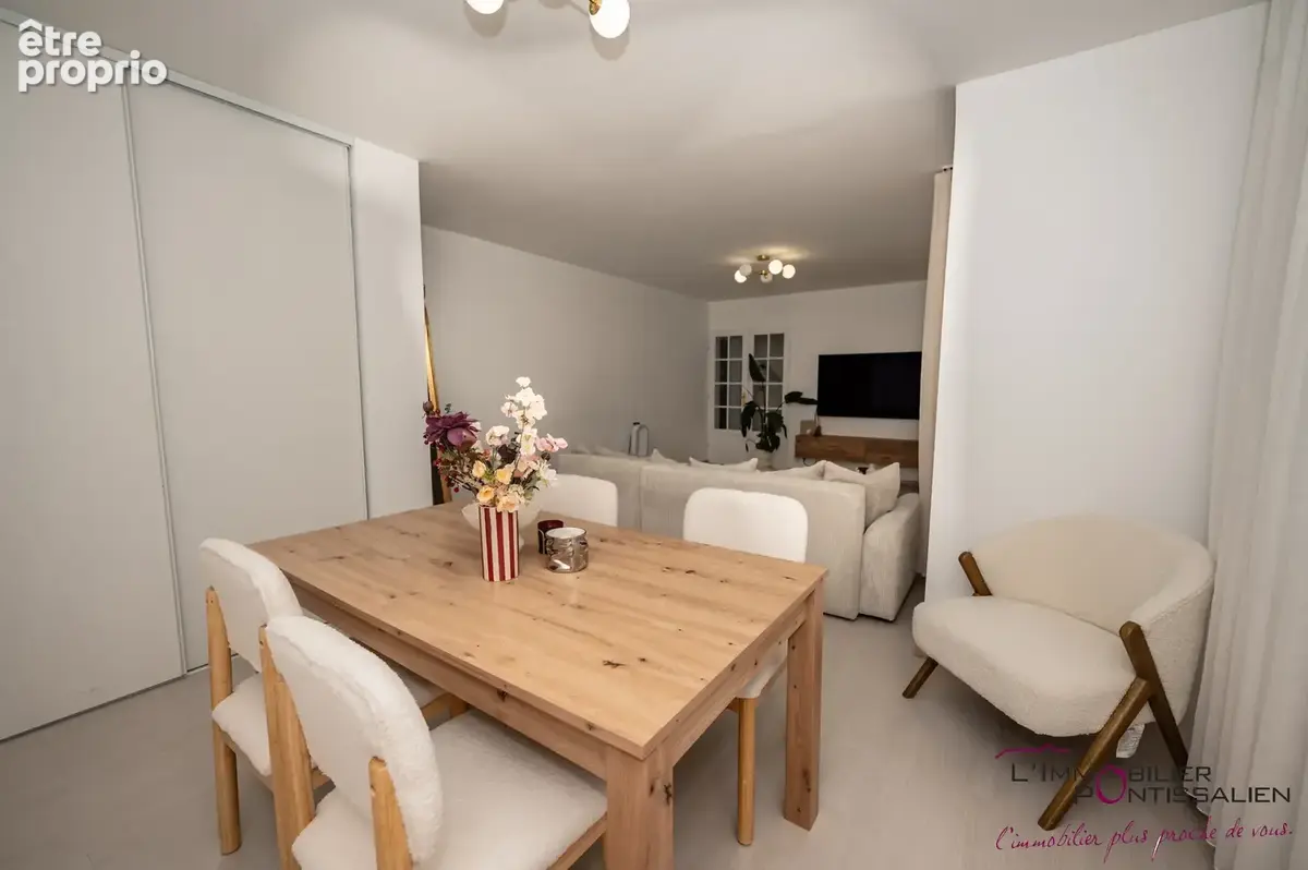 Pontarlier - proximité centre ville : t3, 2 chambres, cave et parking - photo 2
