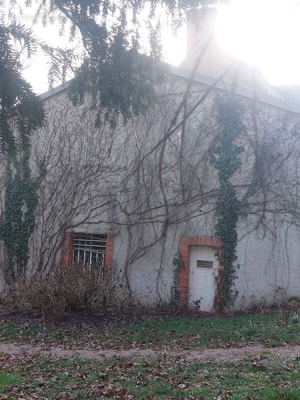 Maison à BUSSET