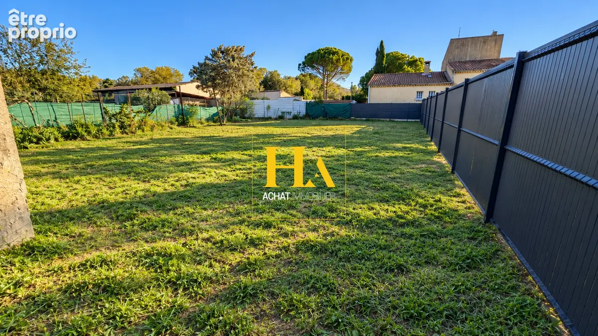 Terrain plat constructible - Chateauneuf du Rhône 473 m2 - photo 1