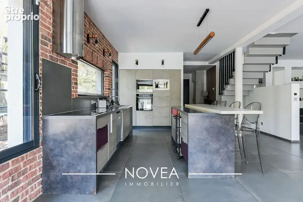 Maison 5 pièces 181 m² à vendre à Villeurbanne (69100) - photo 5