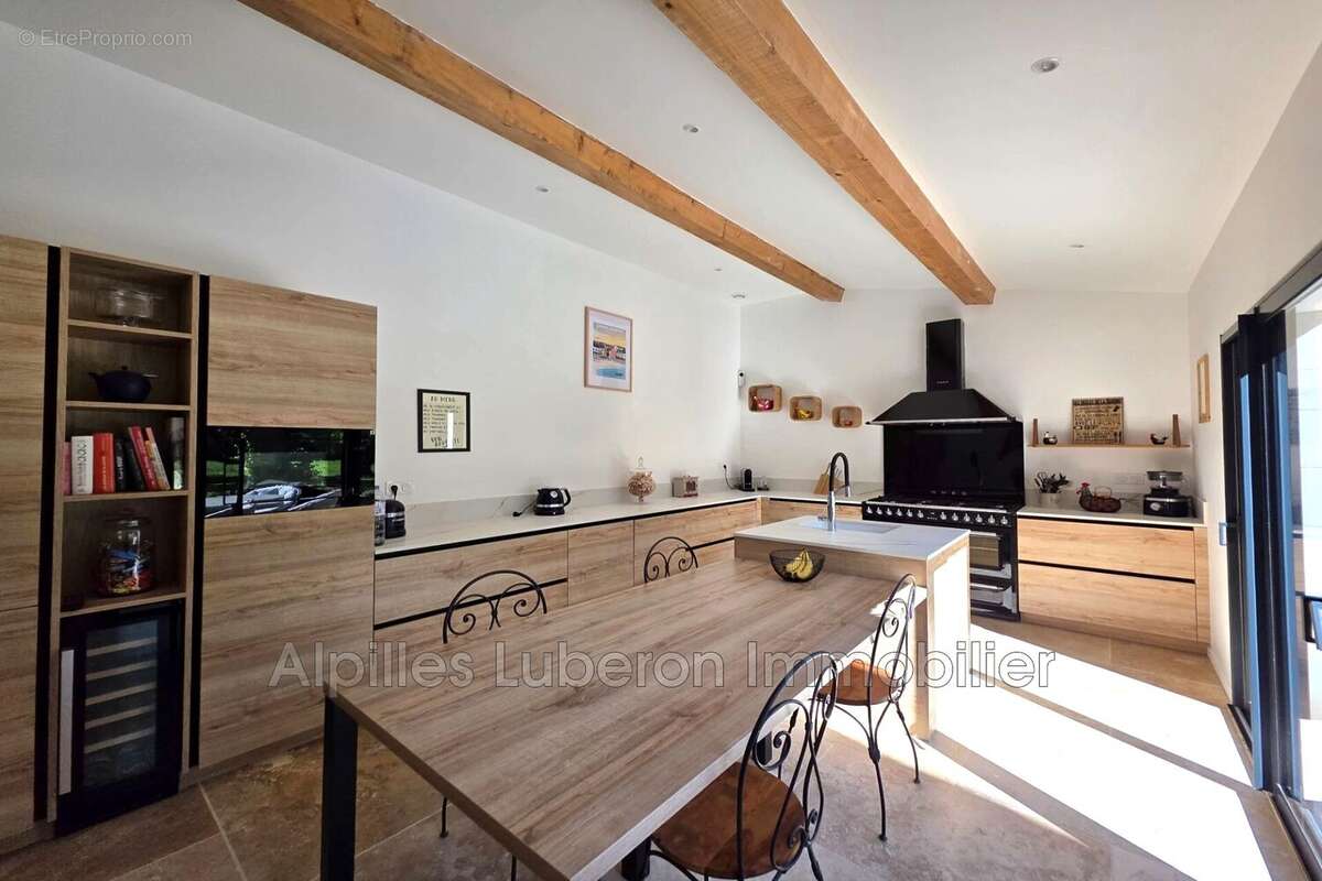 Maison à EYGALIERES