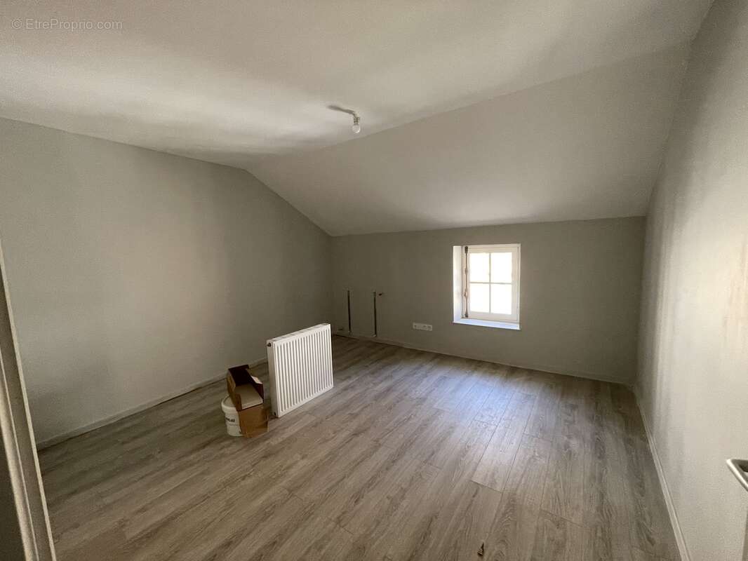 Appartement à CHARLEVILLE-MEZIERES