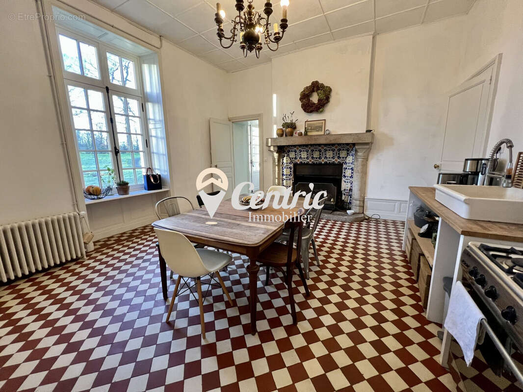 Autre à SAINT-MESMIN