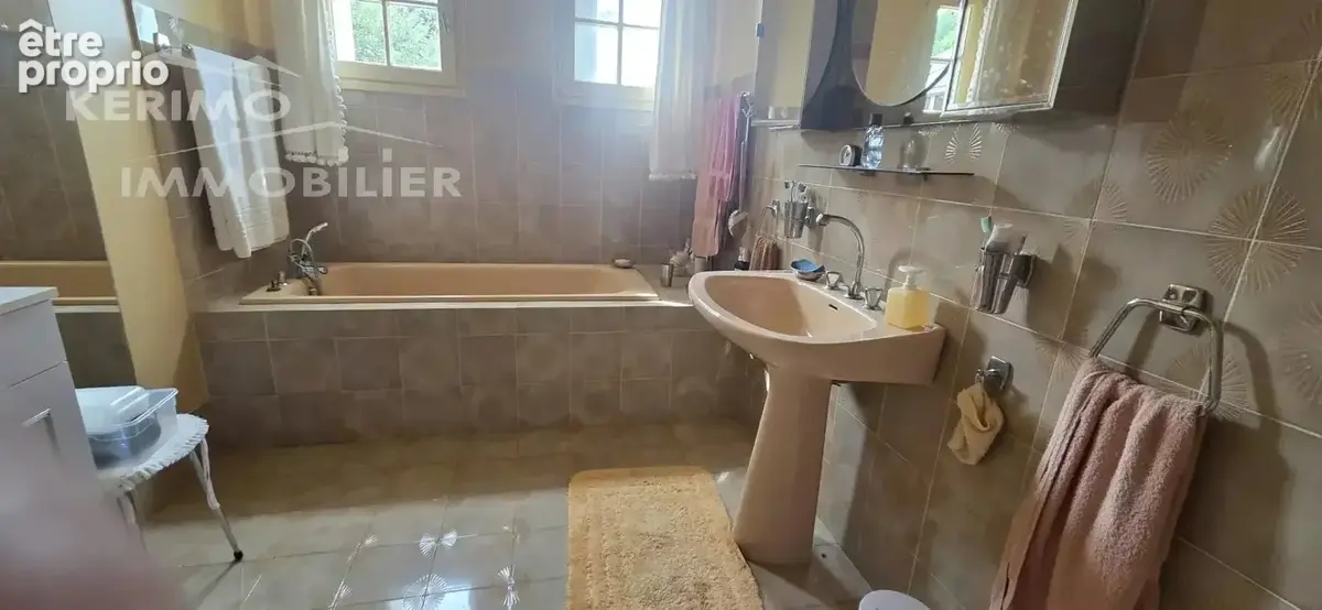Quartier très recherché ! Maison avec terrains constructibles. - photo 8