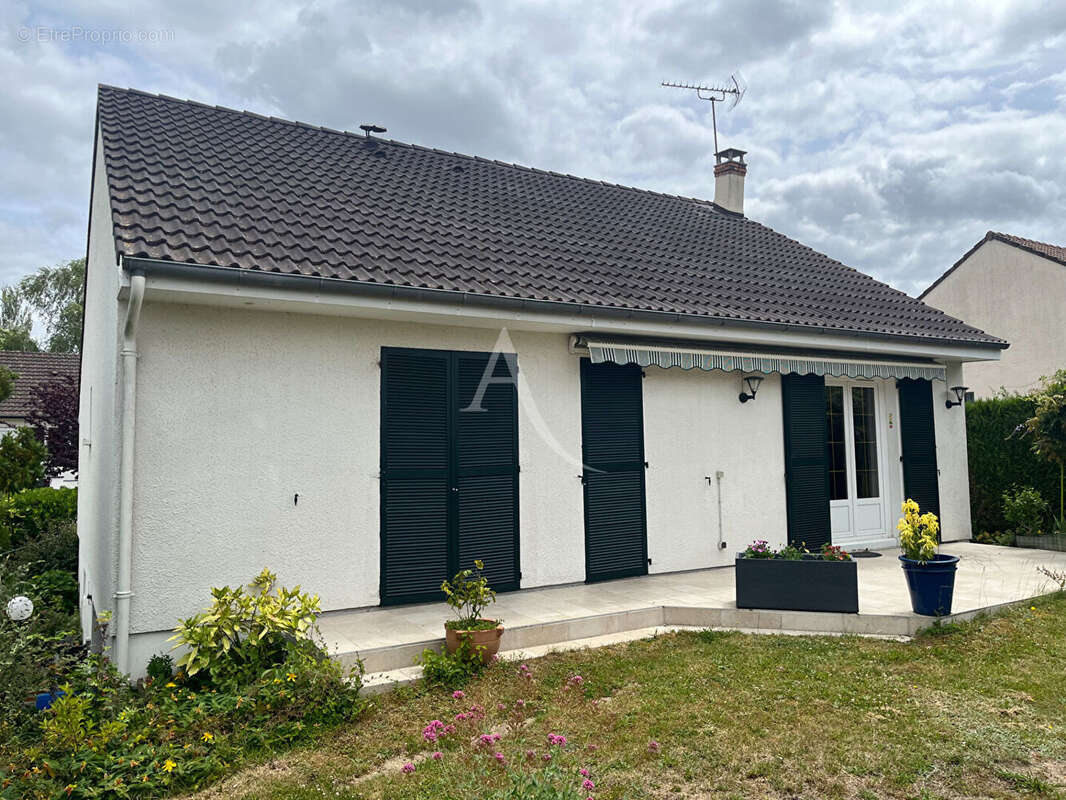 Exclusivite checy maison de plain-pied - photo 2