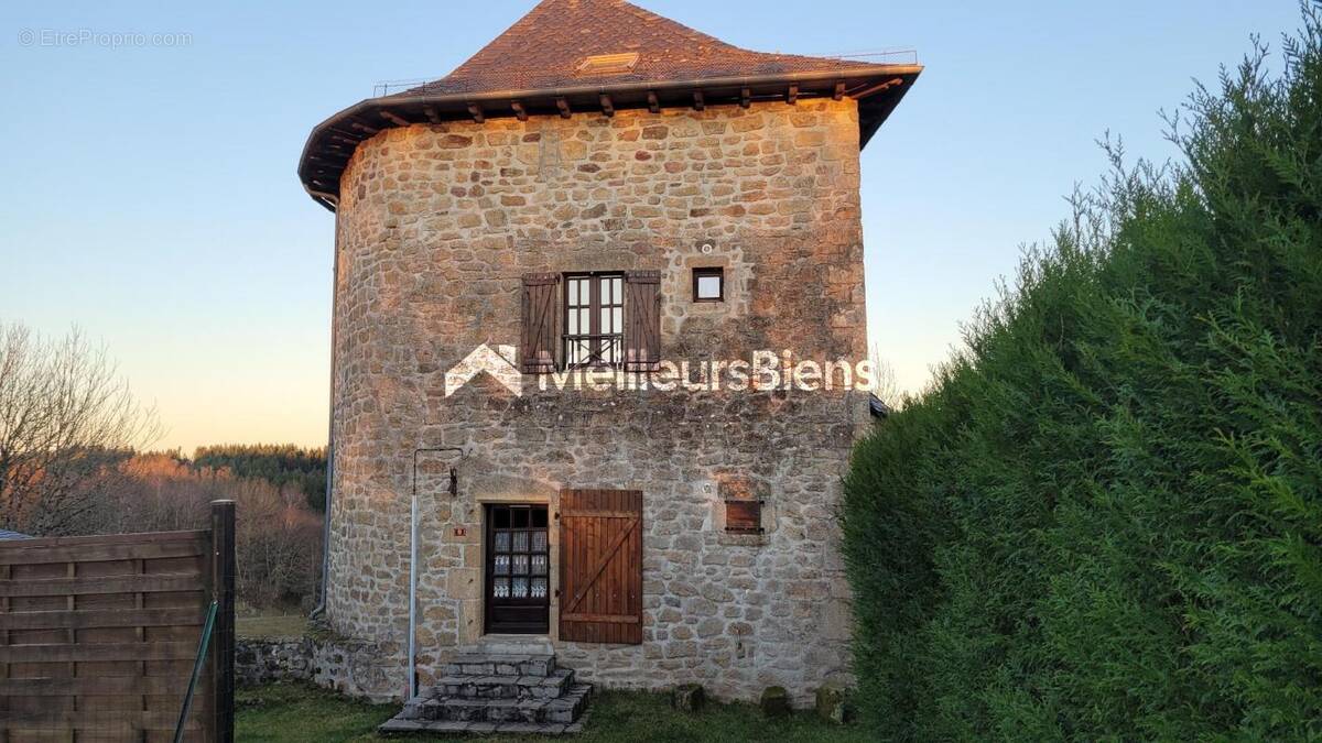 Maison à CROS-DE-MONTVERT