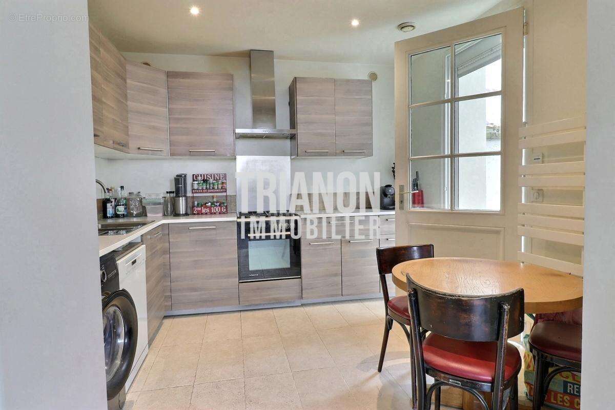 Appartement à SURESNES