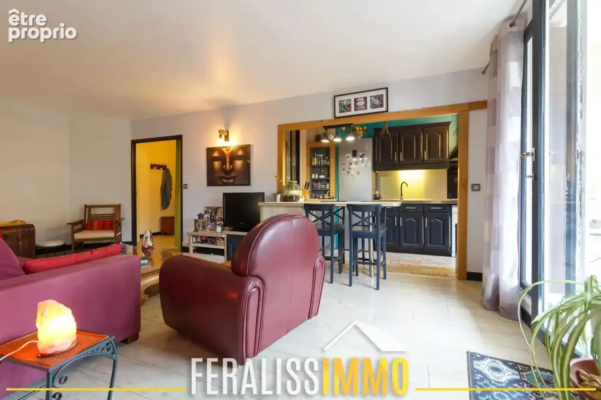 99m2 à deux pas de la gare ! - photo 3
