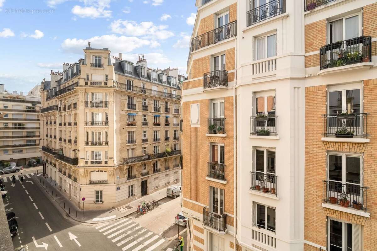 Appartement à PARIS-15E