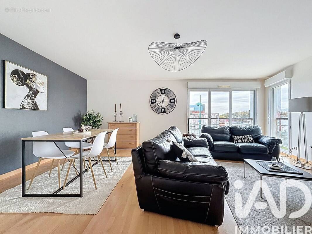 Photo 1 - Appartement à LA CHAPELLE-SUR-ERDRE