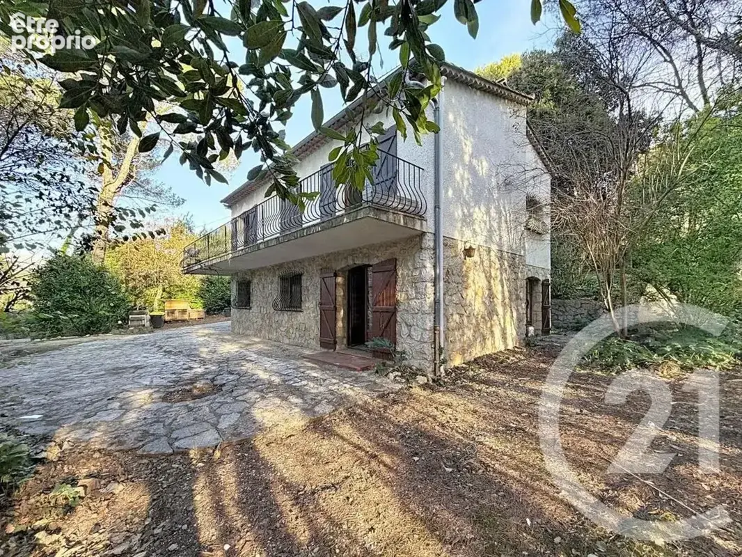 Maison 138 m² à Roquefort-Les-Pins  - photo 7