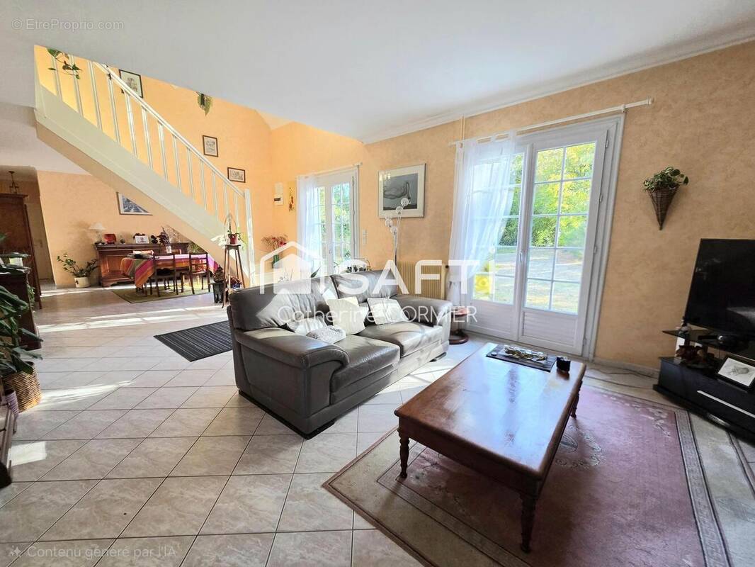 Photo 1 - Maison à SAINT-MARTIN-DU-FOUILLOUX