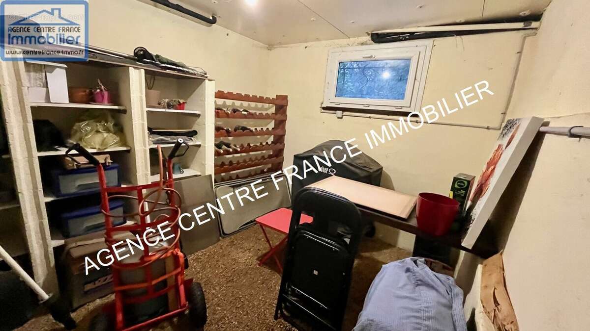 Maison à PLAIMPIED-GIVAUDINS