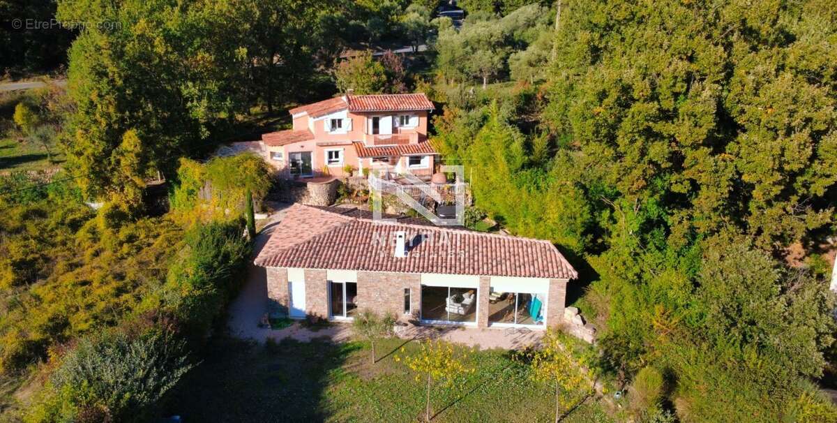 Maison à CALLIAN