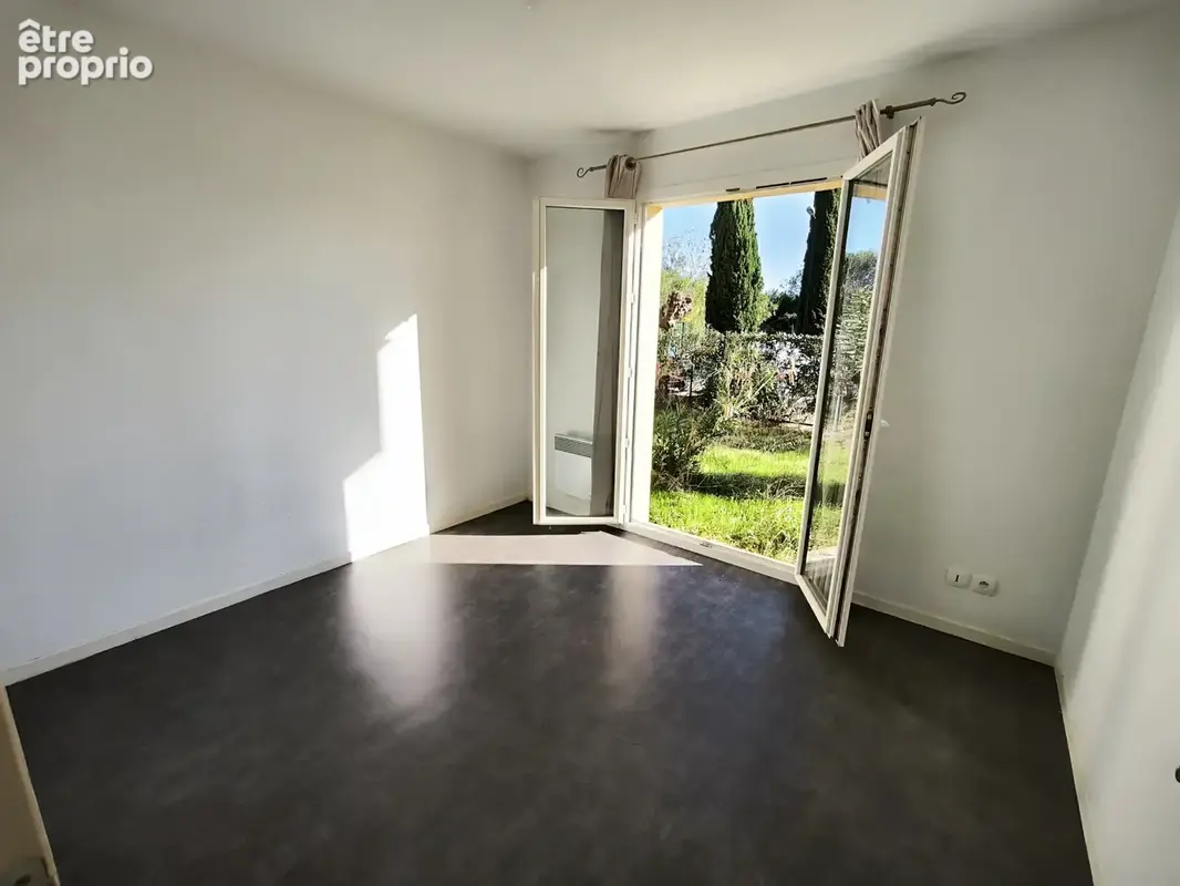 Appartement T4 de 77,30 m2 avec jardin privatif de 108 m2, garage et parking - photo 6