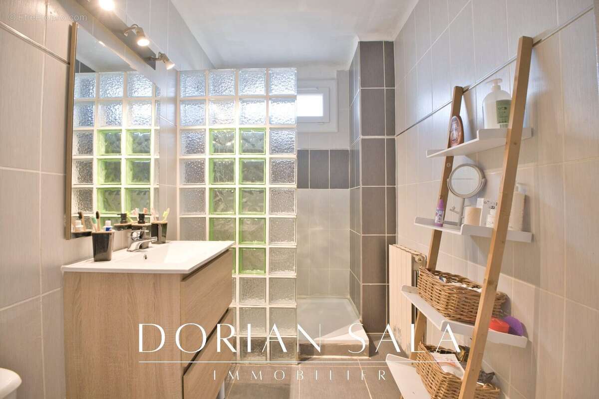 Appartement à MARSEILLE-10E