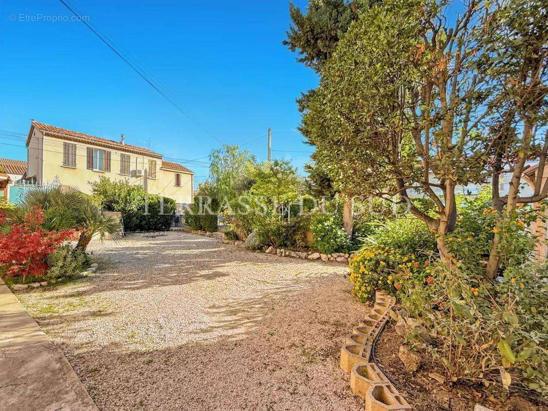 Appartement à MARSEILLE-12E