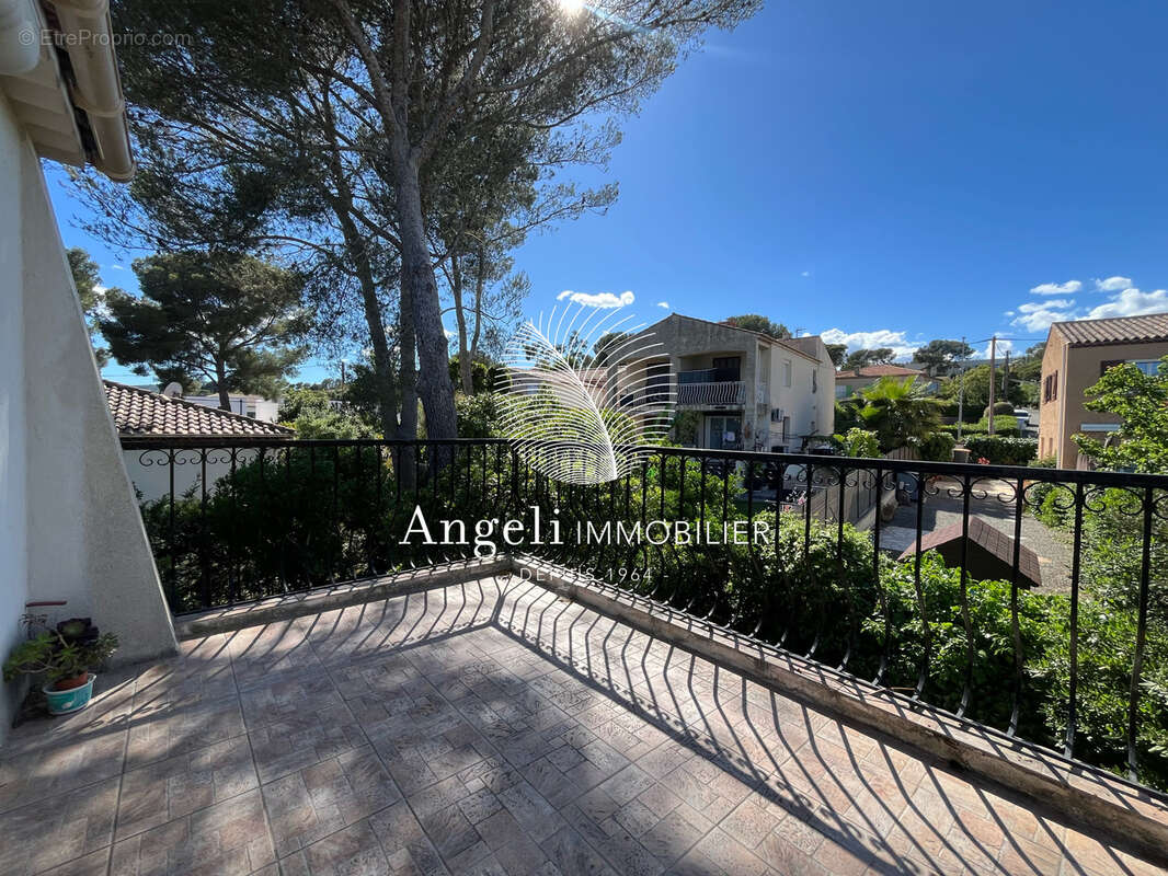 Maison à FREJUS