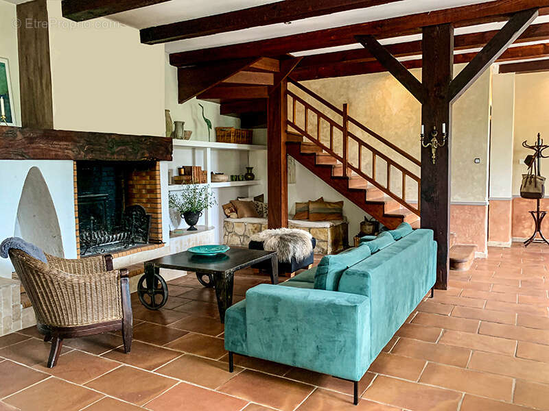 Exclusivité - Le Val - Bastide familiale au charme méditerranéen sur une oliveraie - - photo 7