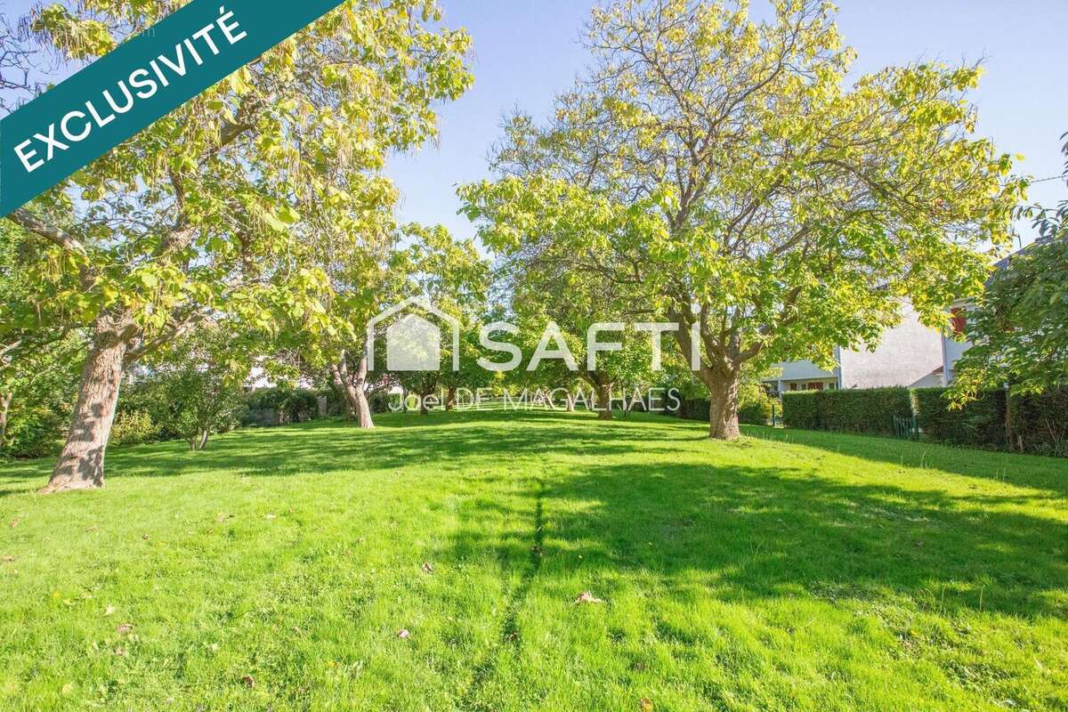 Photo 3 - Maison à LE MESNIL-SAINT-DENIS