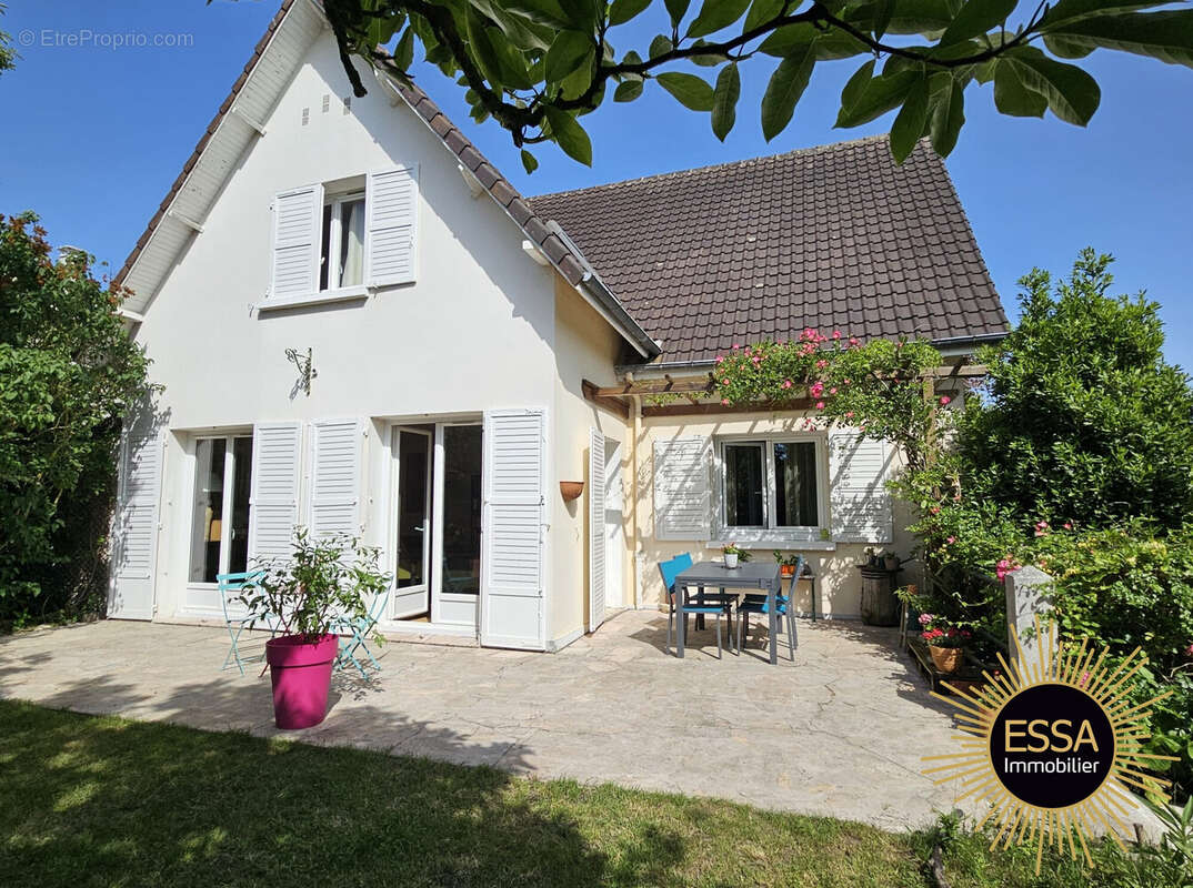 Maison à BAILLY