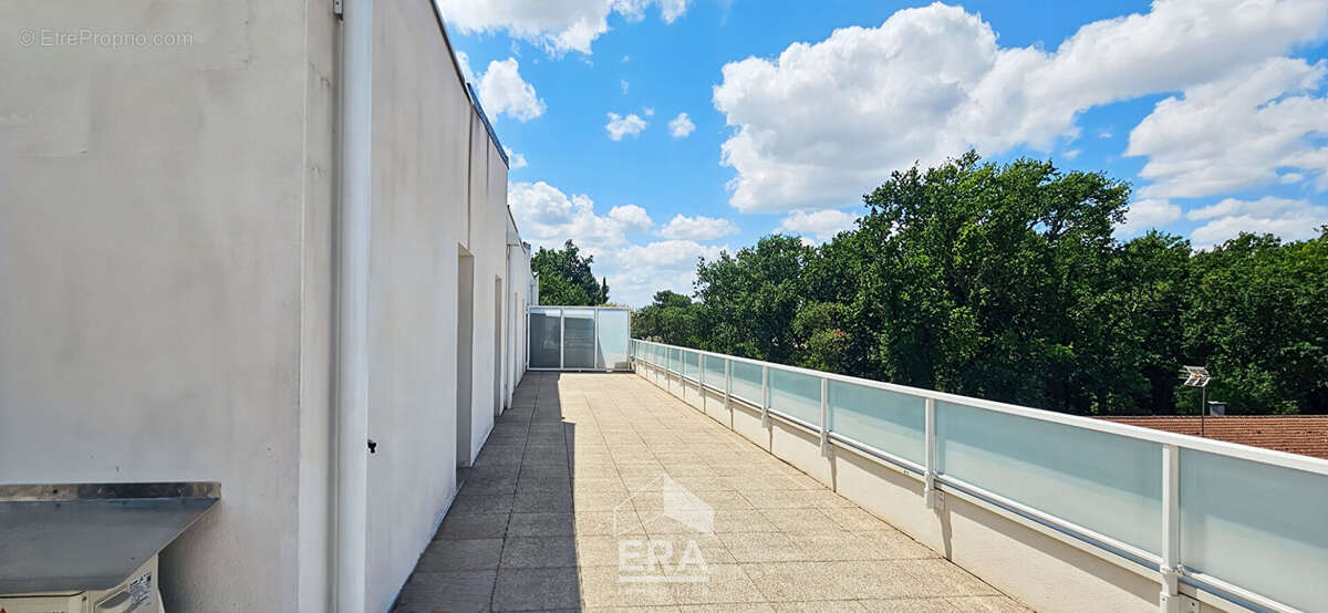 LE BOUSCAT Appartement Terrasse de 100 m² - photo 9