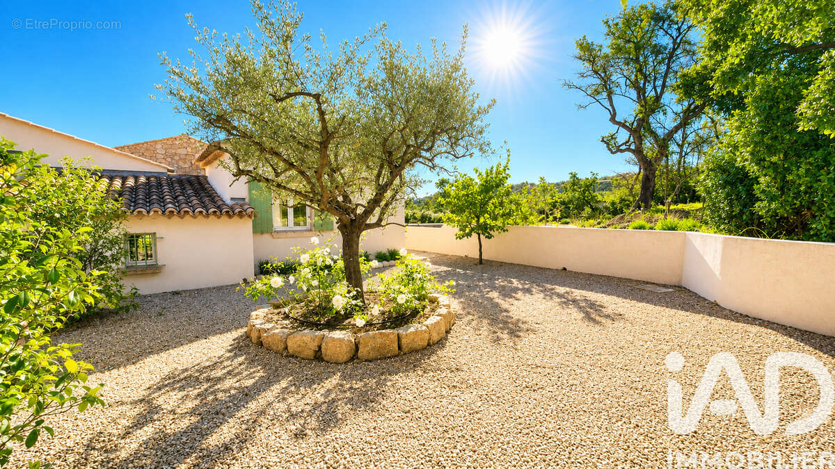Photo 3 - Maison à PLAN-DE-LA-TOUR
