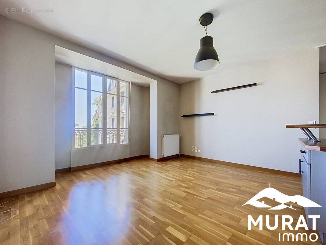 Appartement 67 m² à Royat  - photo 3