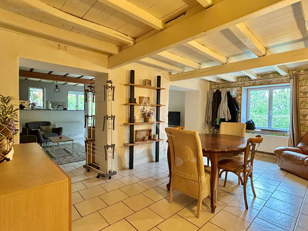 Maison à CHAILLE-LES-MARAIS