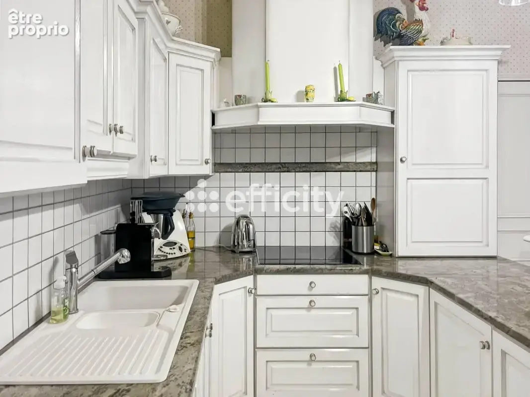 Maison 10 pièces 222 m² à vendre à Laval (53000) - photo 6