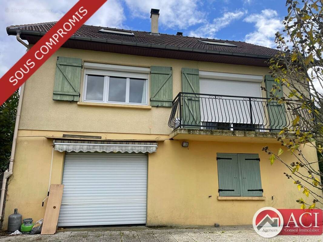 56062295a.jpg - Maison à SAINTE-GENEVIEVE