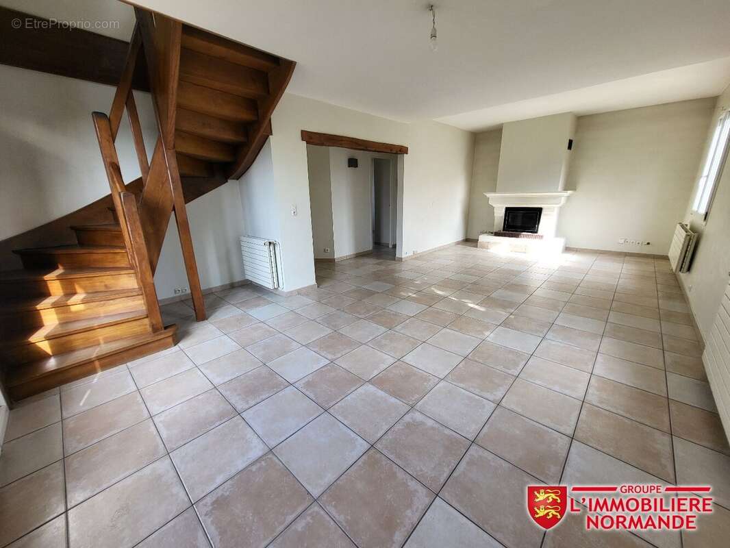 Maison à ROSNY-SUR-SEINE