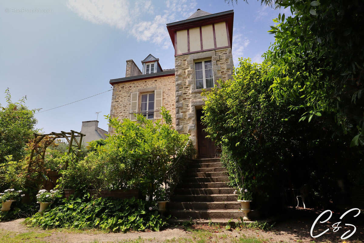 Maison à QUIMPER