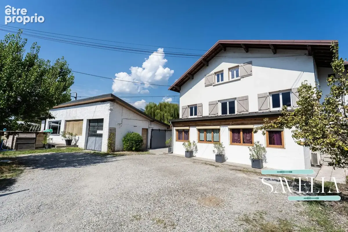Appartement 307 m² à Albertville  - photo 1
