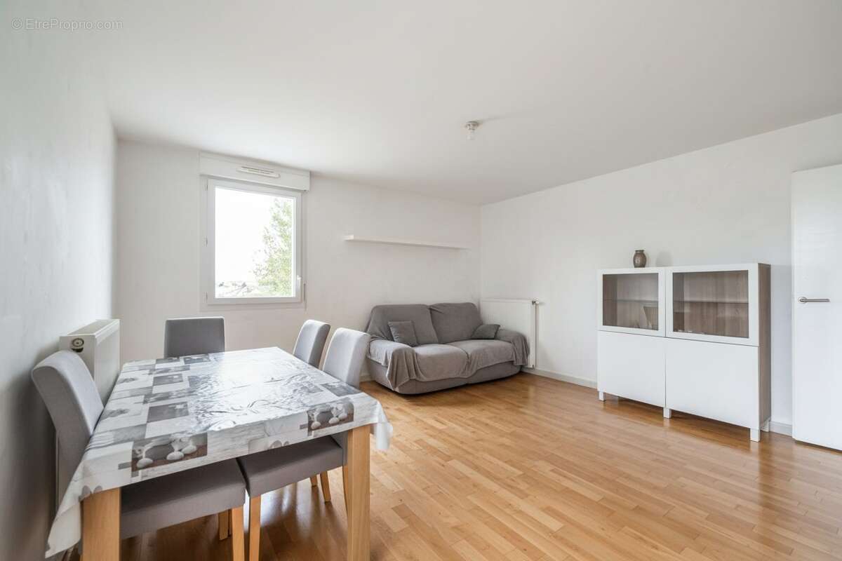 Appartement à LIVRY-GARGAN