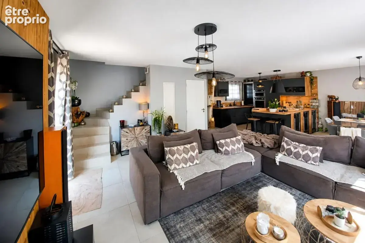 Maison 100 m²  - Piscine - Quartier calme - photo 7