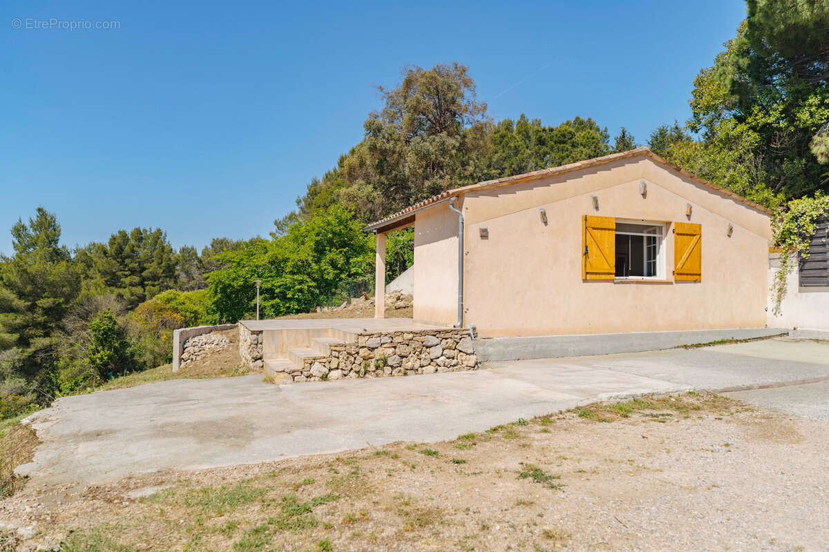 Maison à MOUGINS