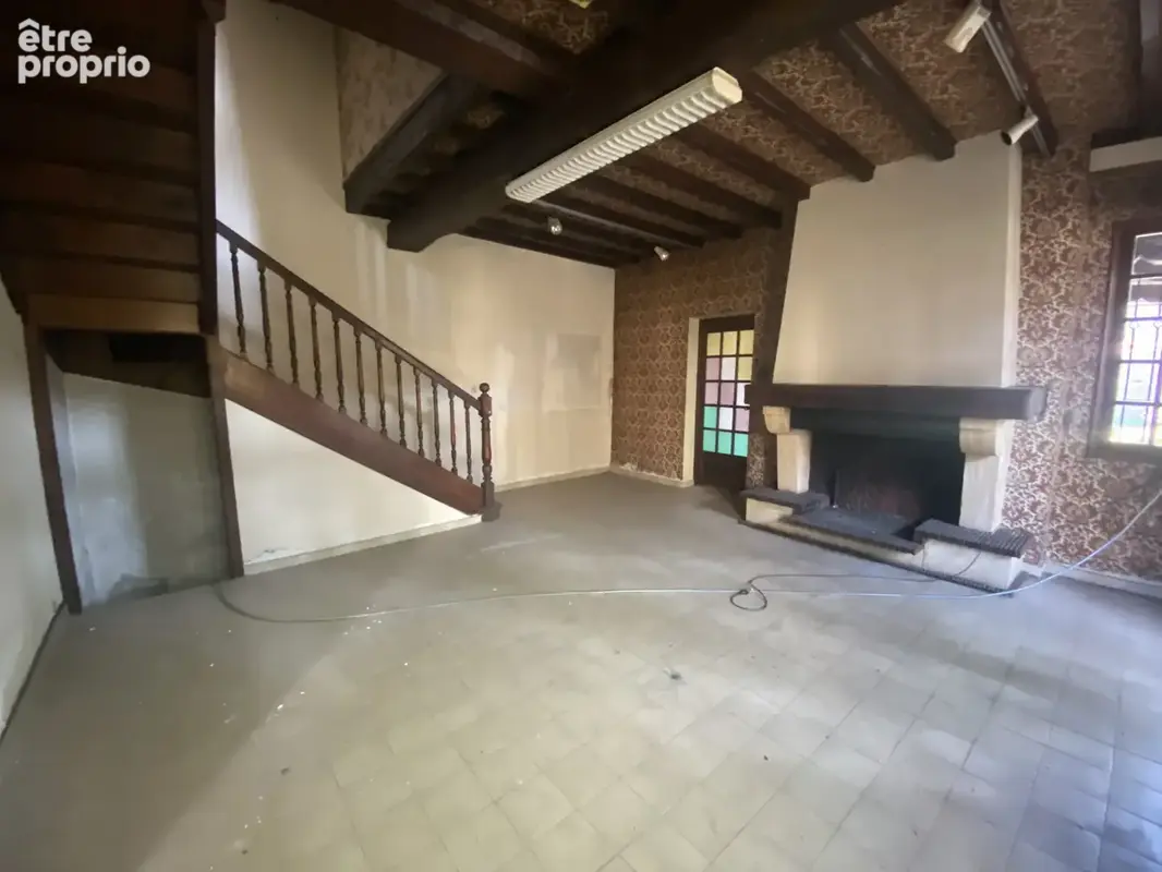 Grande villa centre ville a renover - photo 2
