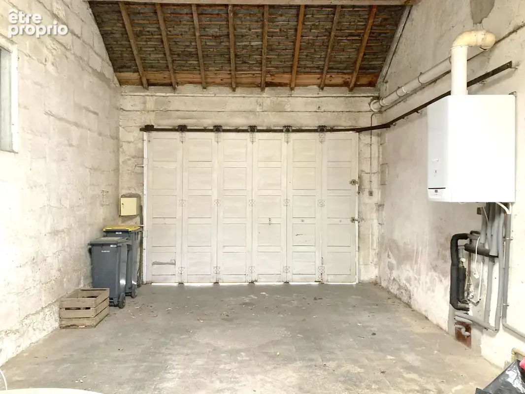 Belle Maison de Maître en centre ville avec jardin et garages - photo 16