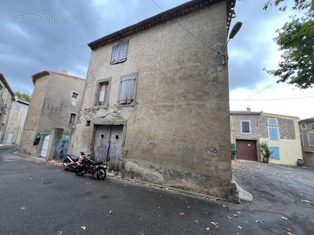 Maison à AZILLE